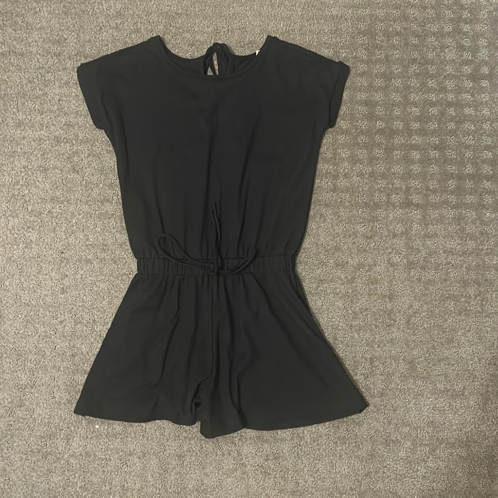 short sleeve black romper size XS